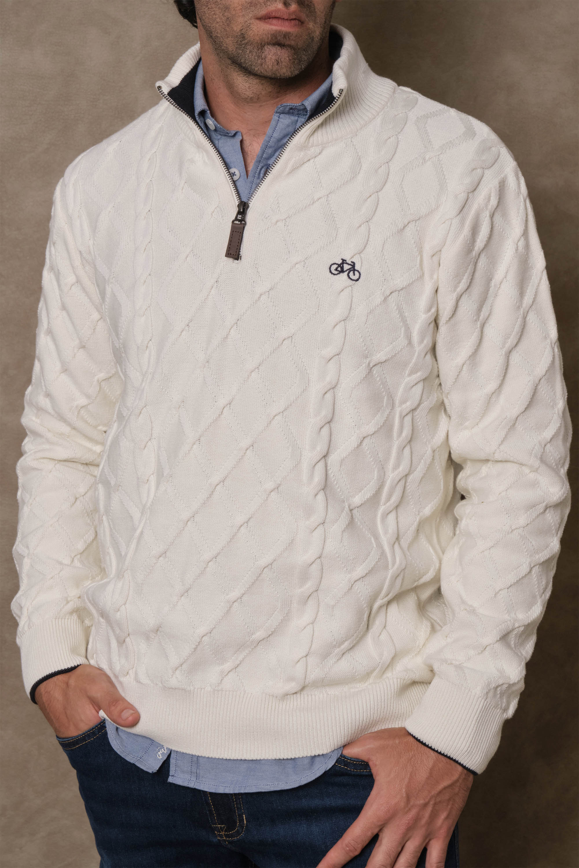 SACO HALF ZIP TRENZADO OFF WHITE