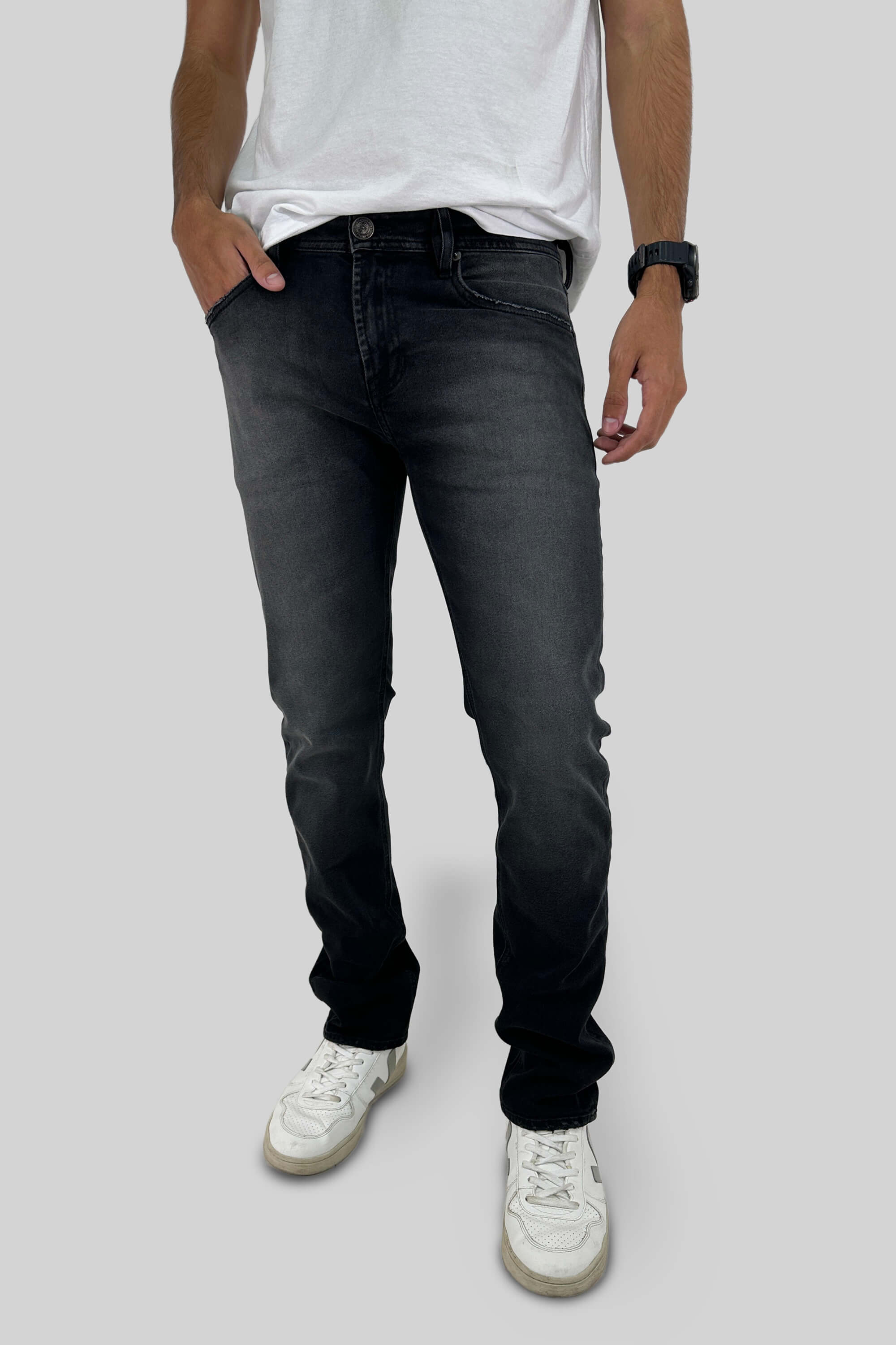 BLACK DENIM JEAN