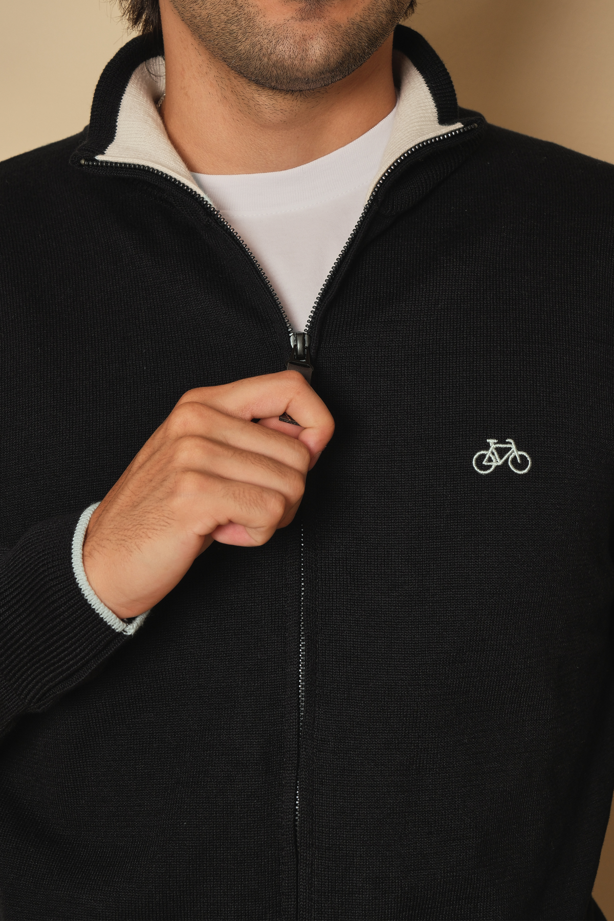 SACO FULL ZIP NEGRO